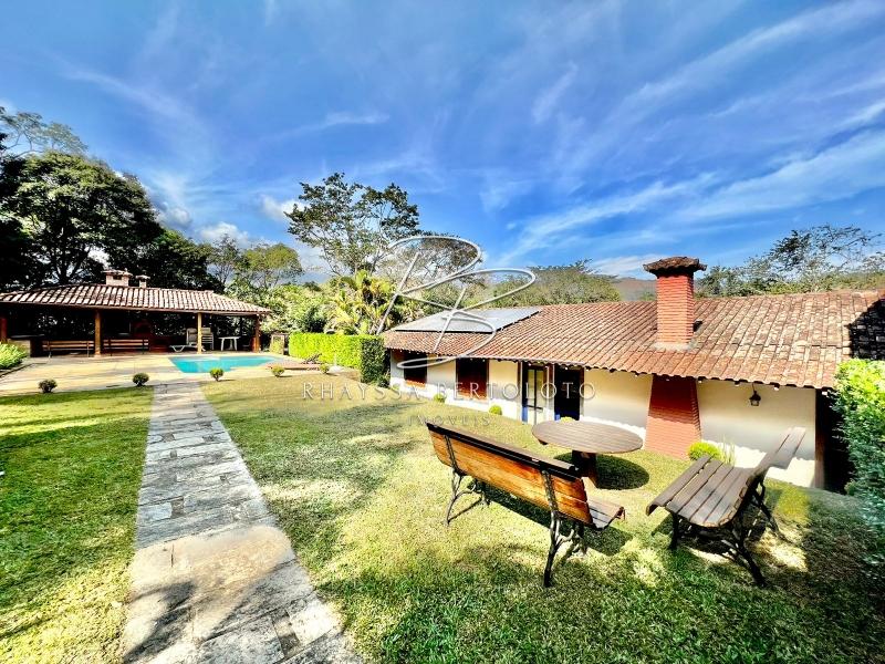 Casa à venda em Itaipava, Petrópolis - RJ