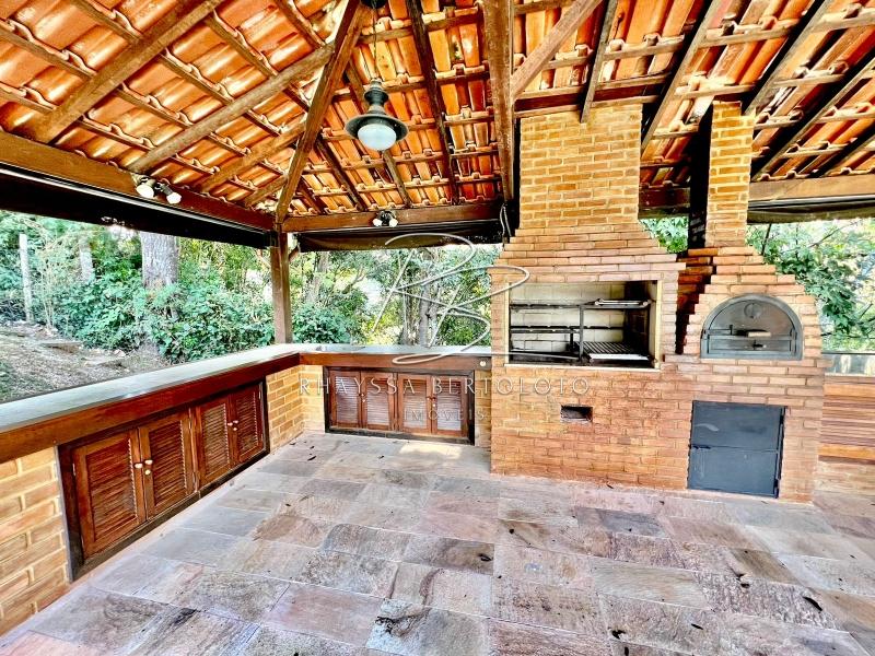 Comprar Casa em Itaipava, Petrópolis/RJ - Rhayssa Bertoloto Imóveis