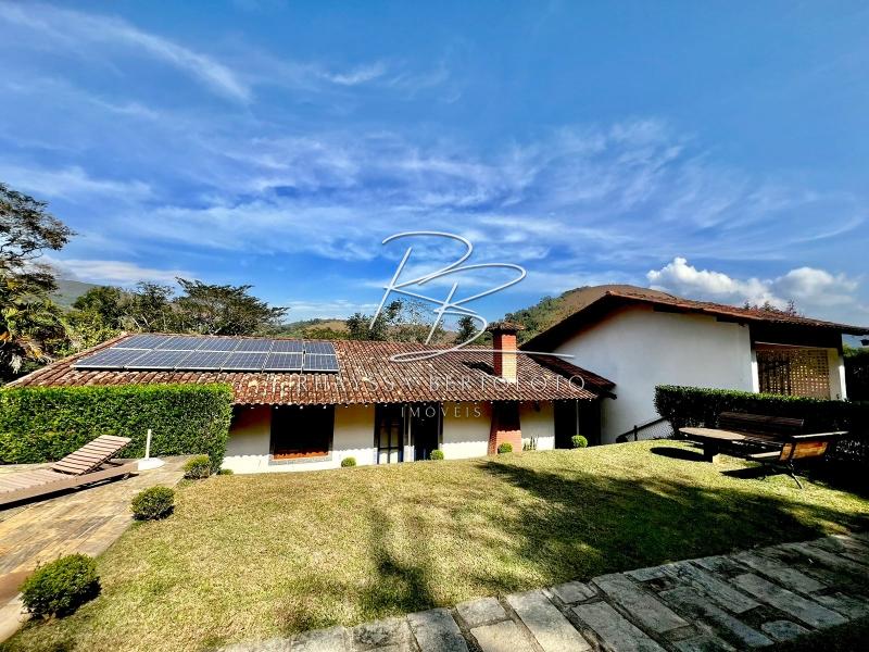 Comprar Casa em Itaipava, Petrópolis/RJ - Rhayssa Bertoloto Imóveis