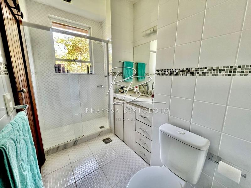 Comprar Casa em Itaipava, Petrópolis/RJ - Rhayssa Bertoloto Imóveis