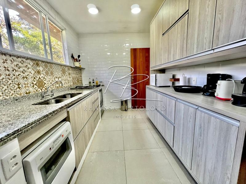Comprar Casa em Itaipava, Petrópolis/RJ - Rhayssa Bertoloto Imóveis