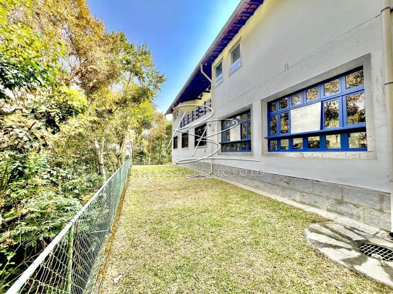 Comprar Casa em Itaipava, Petrópolis/RJ - Rhayssa Bertoloto Imóveis