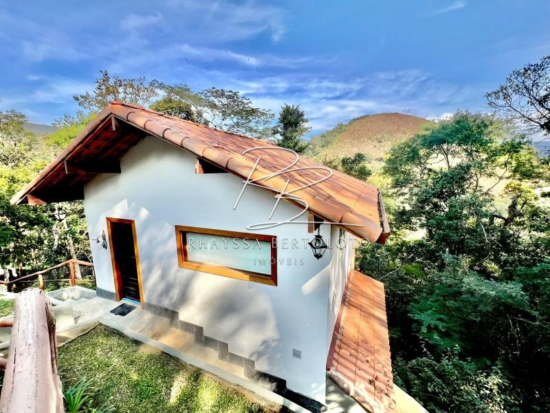 Comprar Casa em Itaipava, Petrópolis/RJ - Rhayssa Bertoloto Imóveis
