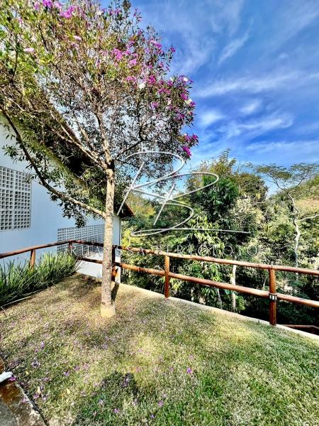 Comprar Casa em Itaipava, Petrópolis/RJ - Rhayssa Bertoloto Imóveis