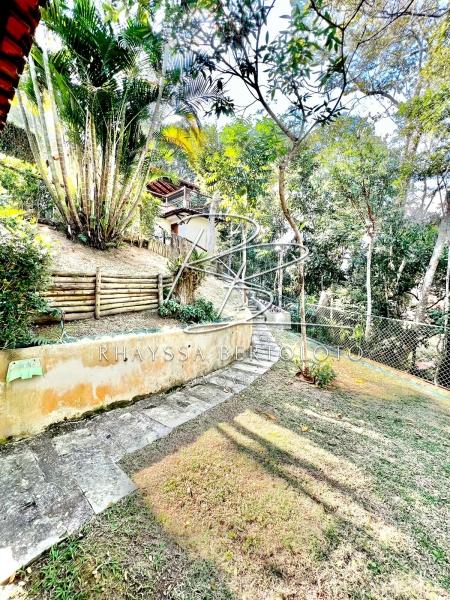 Comprar Casa em Itaipava, Petrópolis/RJ - Rhayssa Bertoloto Imóveis