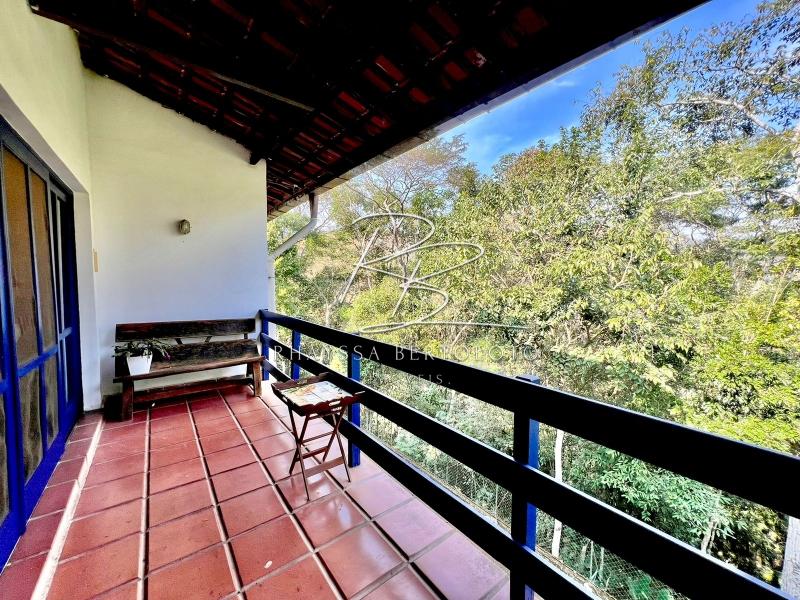 Comprar Casa em Itaipava, Petrópolis/RJ - Rhayssa Bertoloto Imóveis