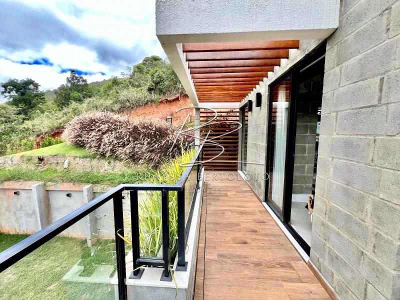 Casa para Temporada ,  para Alugar  à venda em Araras, Petrópolis - RJ - Foto 2