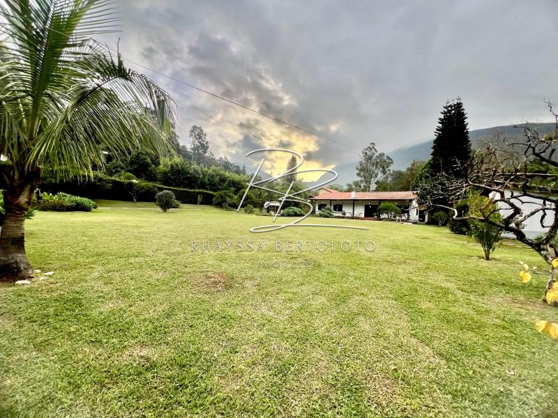 Casa à venda em Araras, Petrópolis - RJ