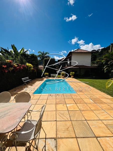 Comprar Casa em Nogueira, Petrópolis/RJ - Rhayssa Bertoloto Imóveis