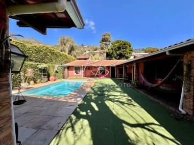 [CI 1146] Casa em Nogueira, Petrópolis/RJ