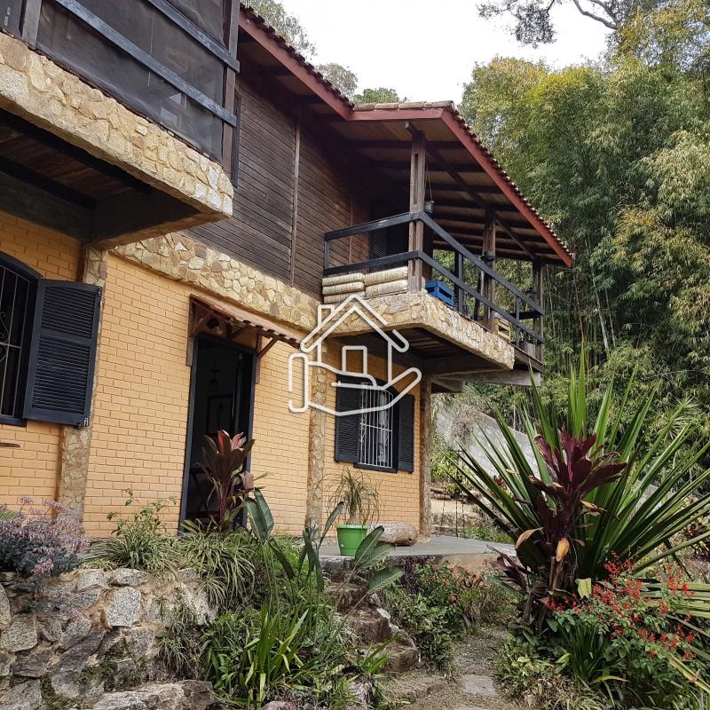 Casa para alugar em Samambaia, Petrópolis - RJ