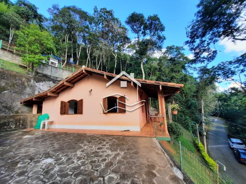 Casa à venda em Bonsucesso, Petrópolis - RJ