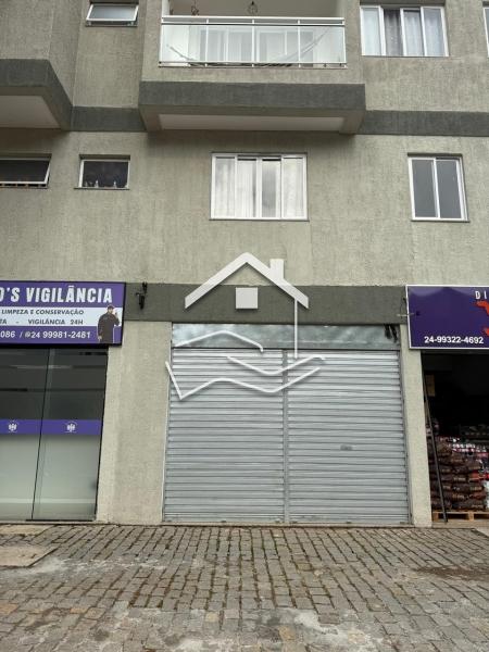 Loja para alugar em Pedro do Rio, Petrópolis - RJ