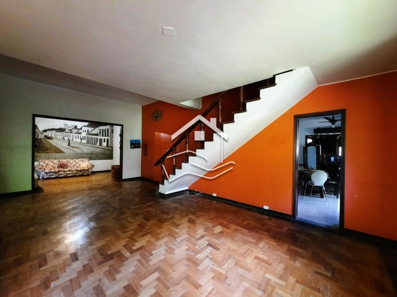 Casa para Alugar em Carangola, Petrópolis - RJ - Foto 11