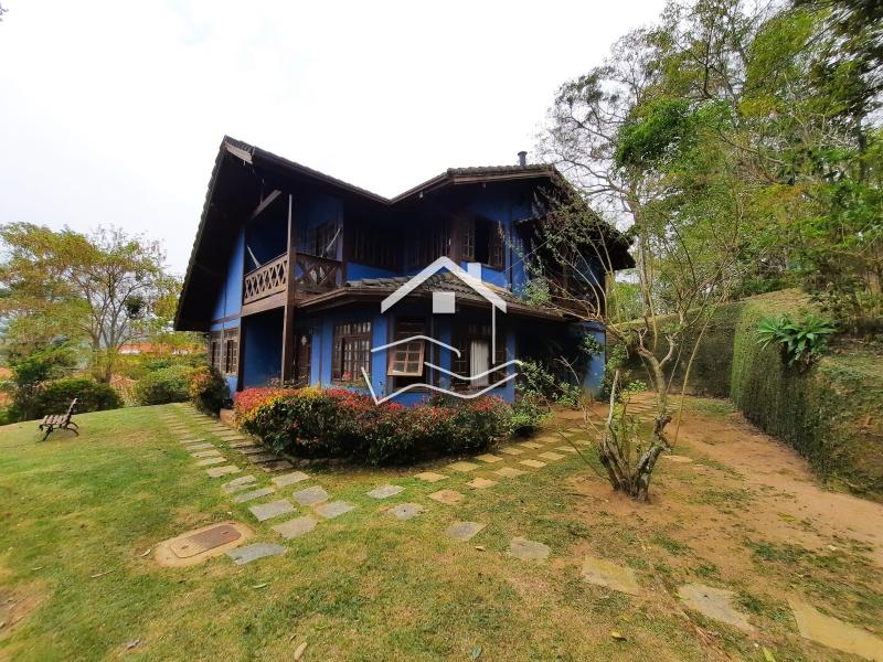 Casa à venda em Itaipava, Petrópolis - RJ