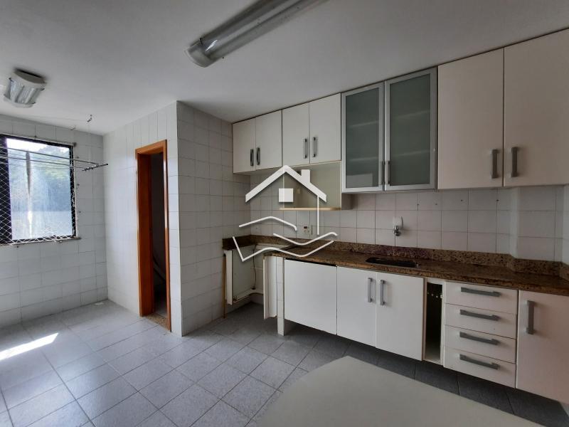 Apartamento para Alugar em Centro, Petrópolis - RJ - Foto 13