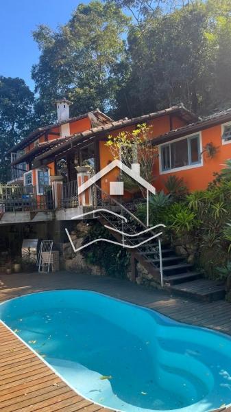 Casa em Araras - Petrópolis/RJ  - 3 Quartos