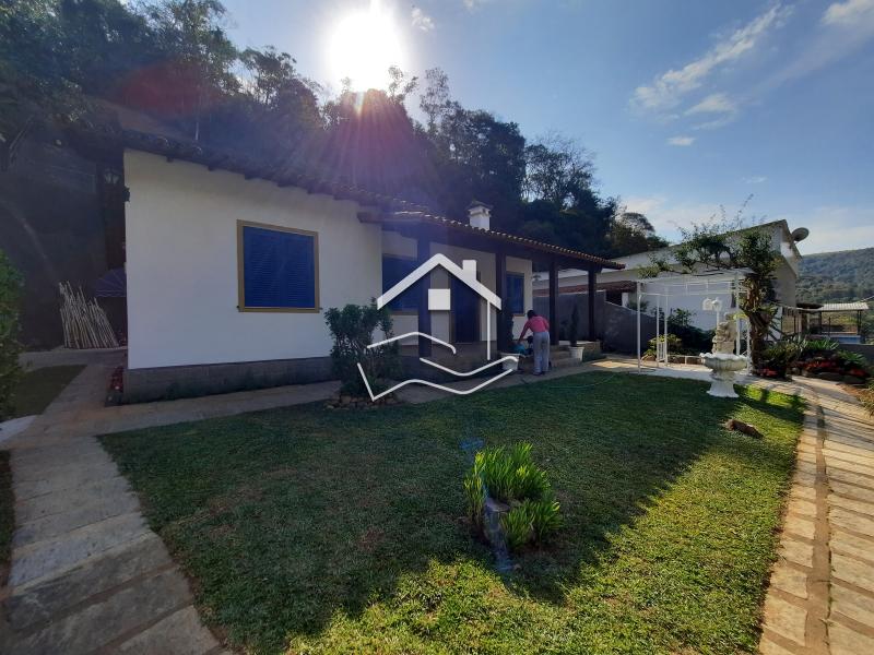 Casa à venda em Itaipava, Petrópolis - RJ