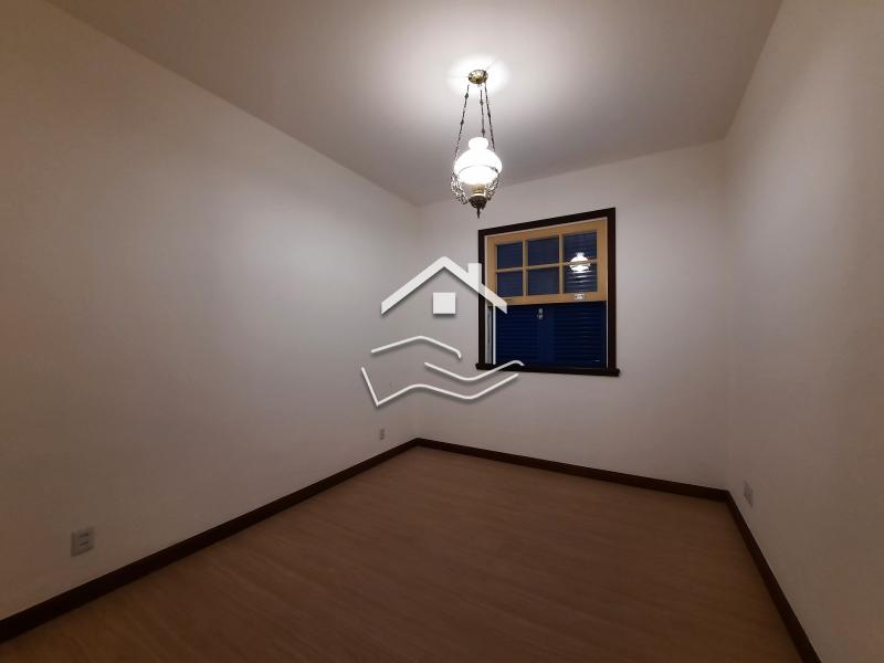 Casa à venda em Itaipava, Petrópolis - RJ - Foto 2