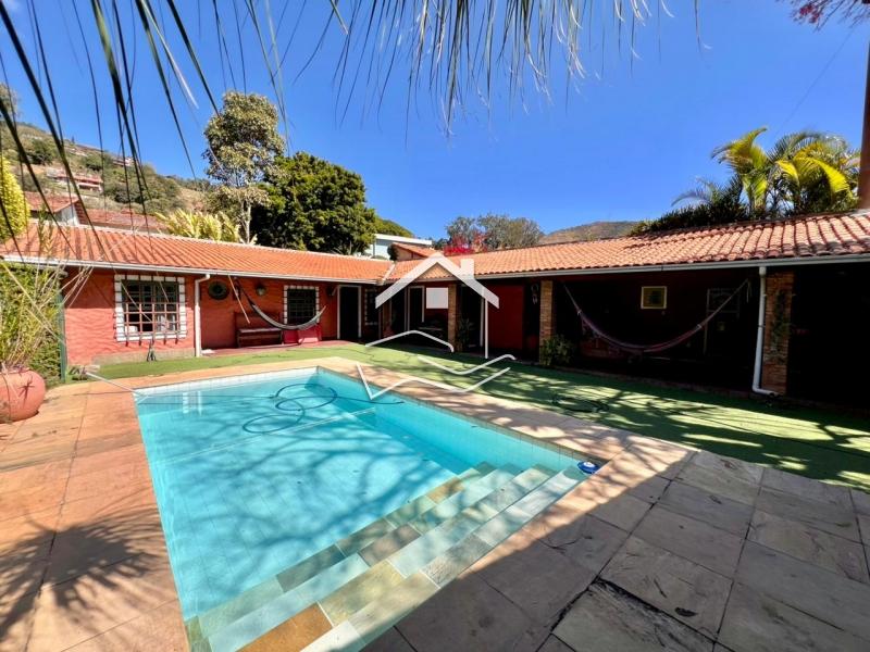 Casa para alugar em Nogueira, Petrópolis - RJ