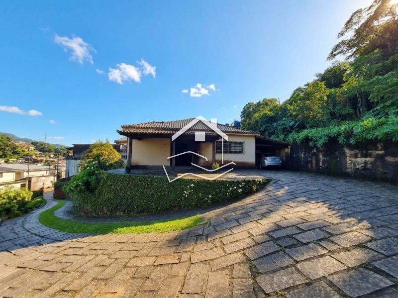 Casa à venda em São Sebastião, Petrópolis - RJ