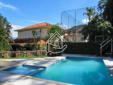 [55] Casa em Itaipava, Petrópolis/RJ