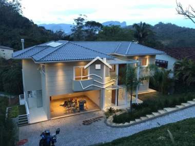 [251] Casa em Quitandinha, Petrópolis/RJ