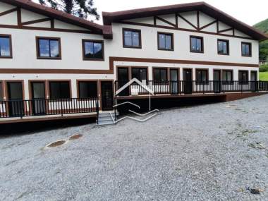 Apartamento em Corrêas