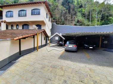 [570] Apartamento em Nogueira, Petrópolis/RJ