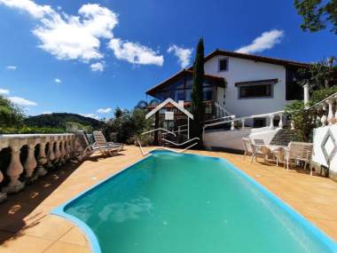 [672] Casa em Pedro do Rio, Petrópolis/RJ