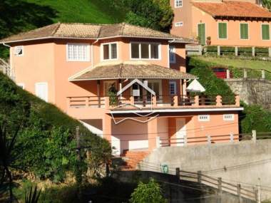 [795] Casa em Itaipava, Petrópolis/RJ
