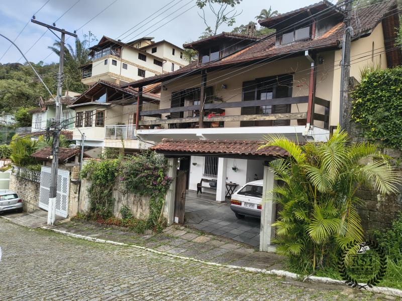 Casa à venda em Mosela, Petrópolis - RJ - Foto 1