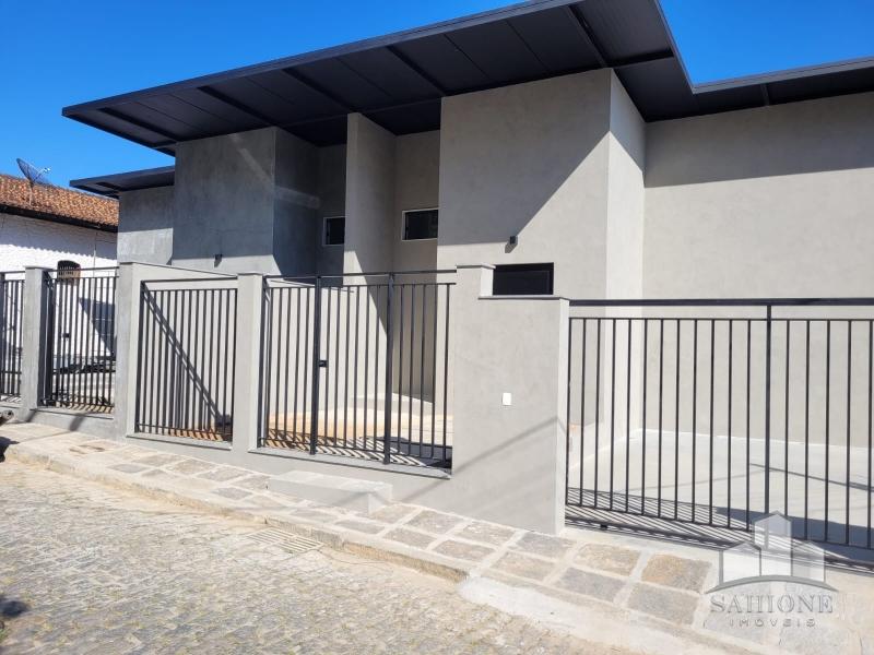 Casa em Quitandinha - Petrópolis/RJ  - 2 Dormitórios