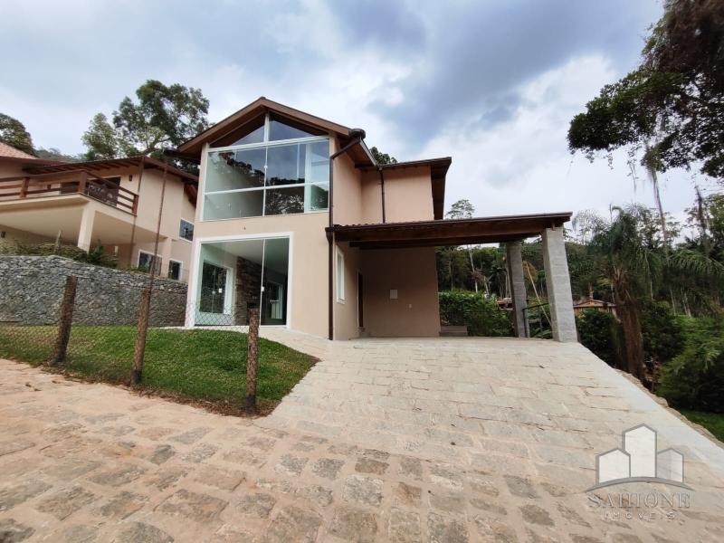 Casa em Carangola - Petrópolis/RJ  - 2 Dormitórios