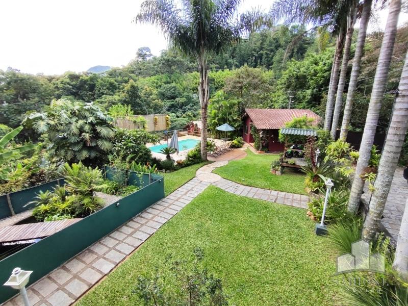 Casa em Araras - Petrópolis/RJ  - 4 Dormitórios