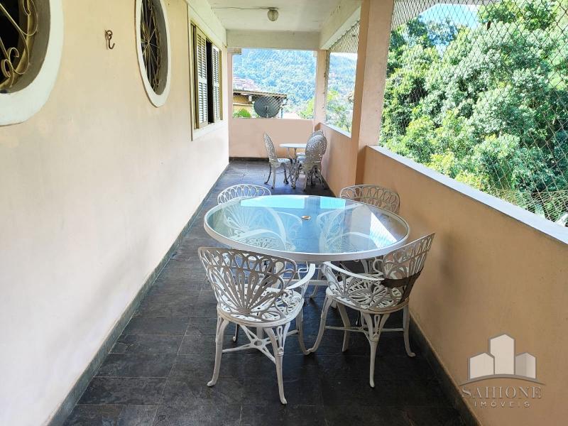 Casa em Floresta - Petrópolis/RJ  - 3 Dormitórios