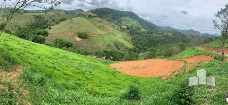 Fazenda / Sítio à venda em Sebollas, Petrópolis - RJ