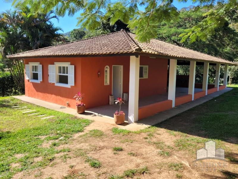 Casa em Secretário - Petrópolis/RJ  - 3 Dormitórios