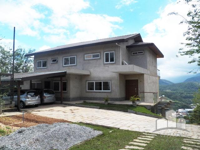 Casa em Nogueira - Petrópolis/RJ  - 4 Dormitórios