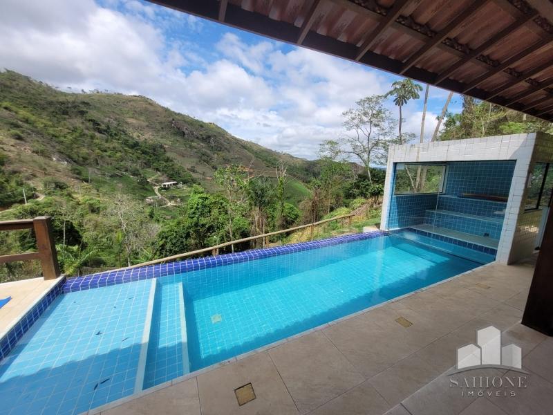 Casa em Areal - Areal/RJ  - 4 Dormitórios