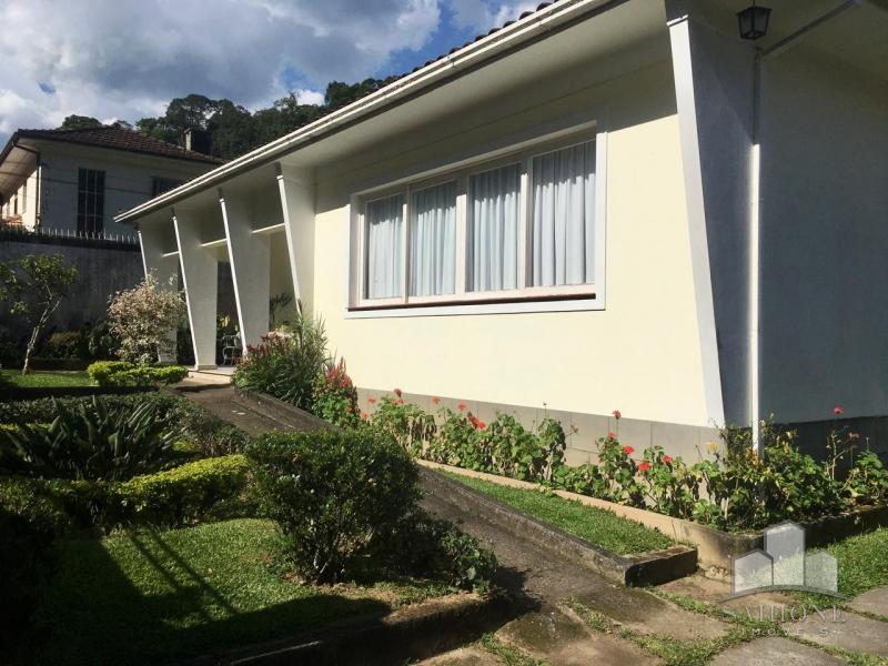 Casa em Quarteirão Ingelheim - Petrópolis/RJ  - 5 Dormitórios