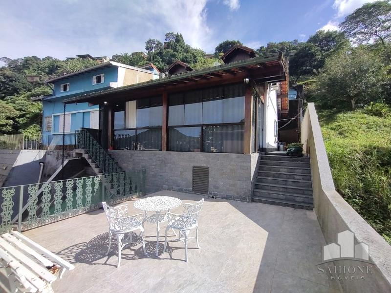 Casa em Quitandinha - Petrópolis/RJ  - 2 Dormitórios