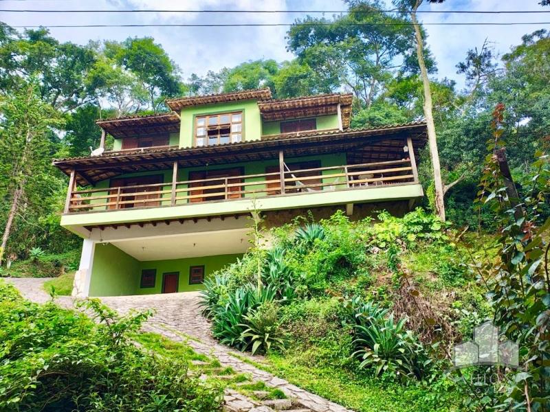 Casa em Corrêas - Petrópolis/RJ  - 6 Dormitórios