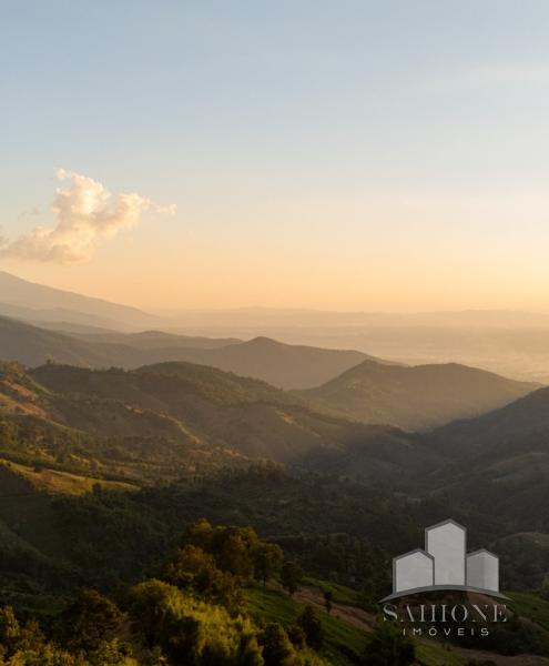 Casa em Itaipava - Petrópolis/RJ  - 3 Dormitórios