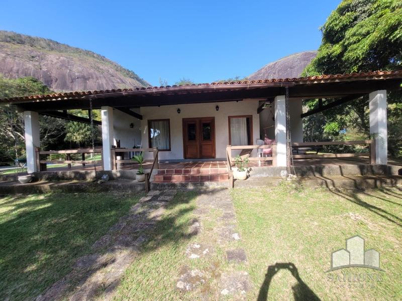 Casa em Secretário - Petrópolis/RJ  - 3 Dormitórios