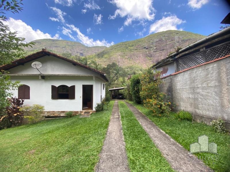 Casa em Fazenda Inglesa  - Petrópolis/RJ  - 4 Dormitórios