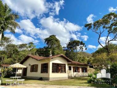 [CI 132] Casa em Carangola, Petrópolis/RJ