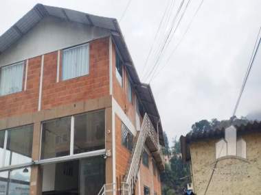 [CI 735] Apartamento em Nogueira, Petrópolis/RJ