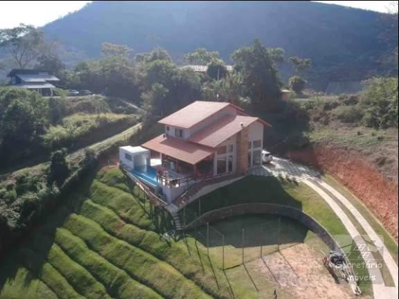 Casas e Sítios em Secretário  - Petrópolis/RJ  - 4 Quartos