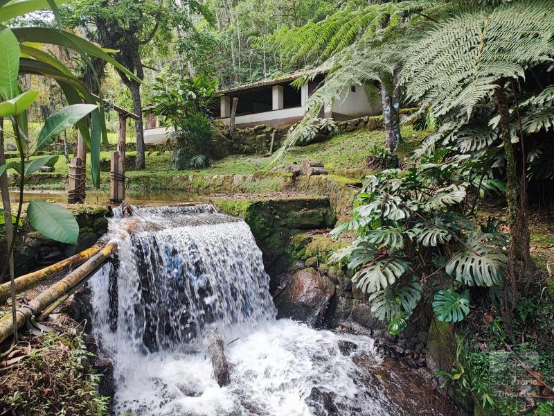 Casas e Sítios em Fazenda Inglesa - Petrópolis/RJ  - 3 Quartos
